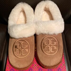 Tory Burch NEW ~ Coley Slipper 2 ~ Nat Suede / Shearling / Calf Leather / Sz 8.5
